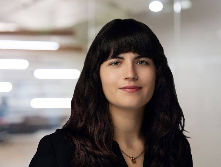 Heidi Woll Bio Photo