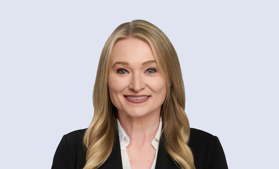 Laura Michael Headshot
